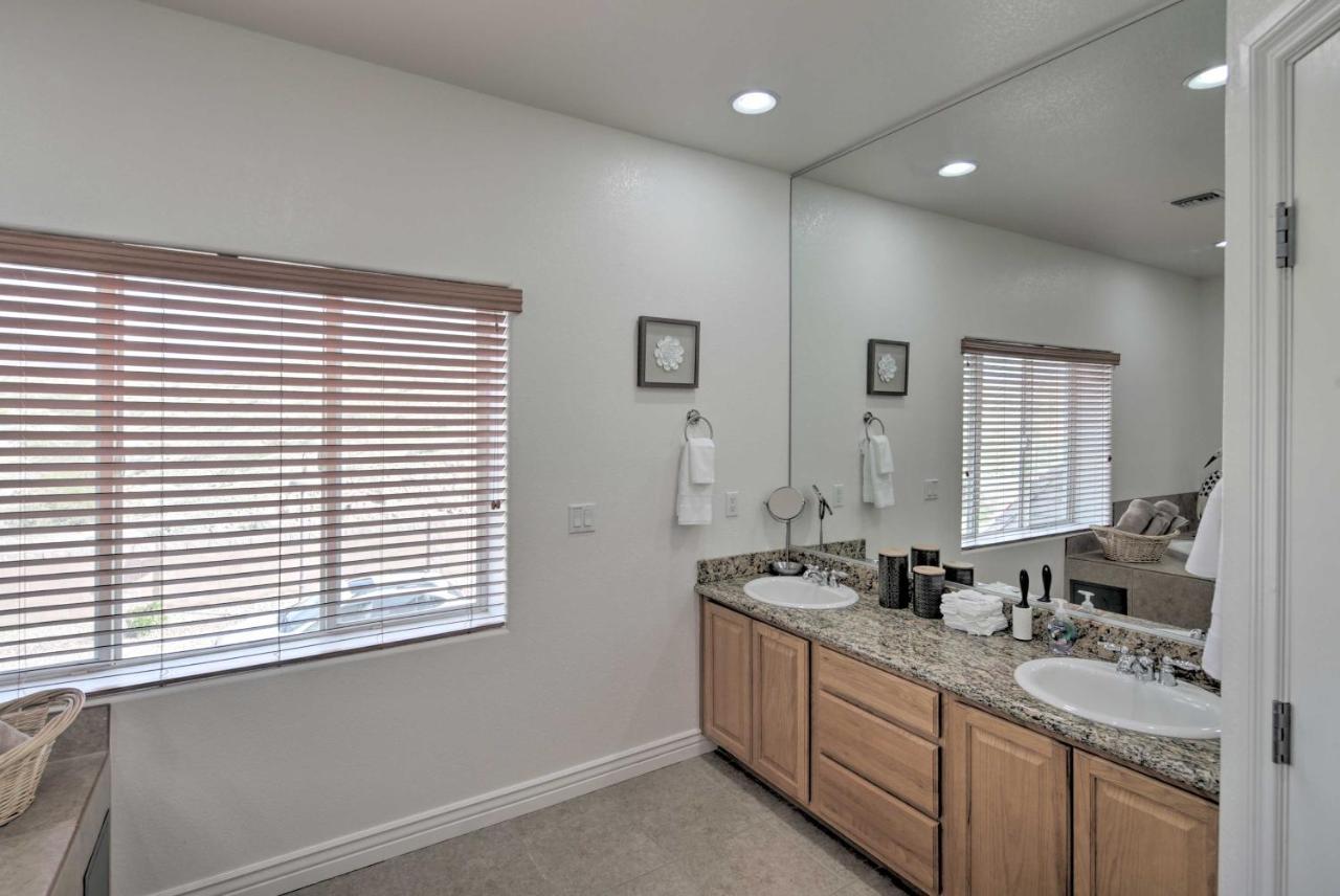 Desert Condo With Pool About 3 Miles To Colorado River! Bullhead City Zewnętrze zdjęcie